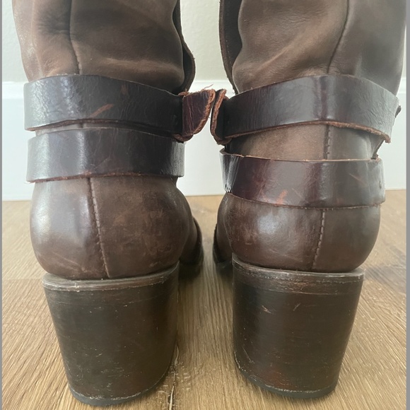 FREEBIRD by Steven Clive Tall Leather Brown Brown, Distressed Buckle, Size 8 - Picture 5 of 14